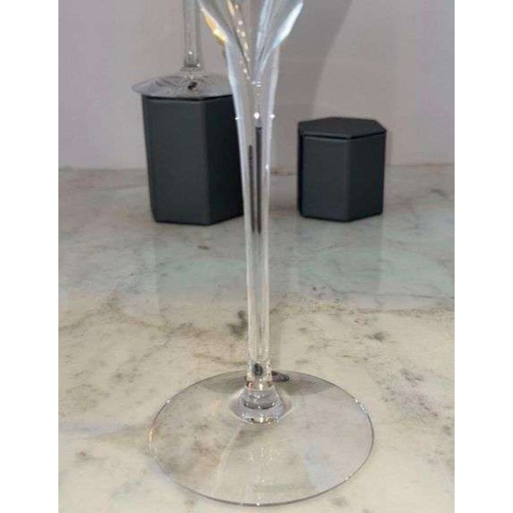 Pair of Waterford Crystal Classic Champagne Flutes Size 11" Tall - New With Box - Picture 3 of 8